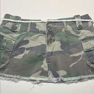 Abercrombie & Fitch Camouflage Mini Skirt in Green, Olive, Black